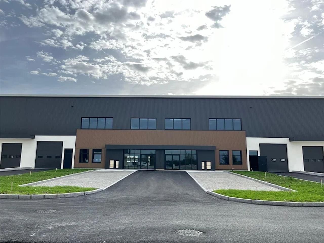 Savills vous propose à la location des locaux d'a