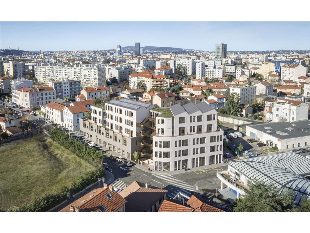 Savills Lyon vous propose à la vente 3 050 m² de 