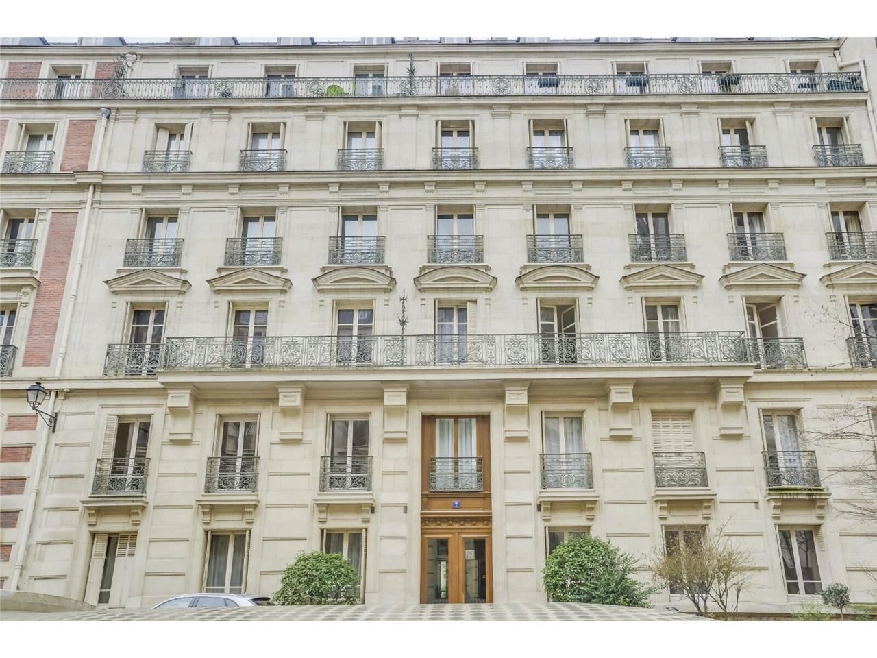 Savills vous propose un plateau de bureaux rénové