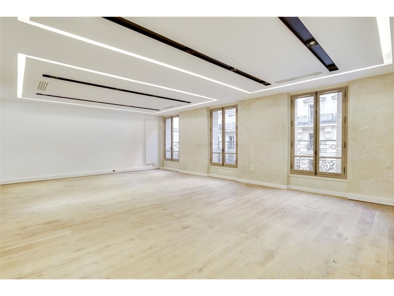 Savills vous propose un plateau de bureaux rénové