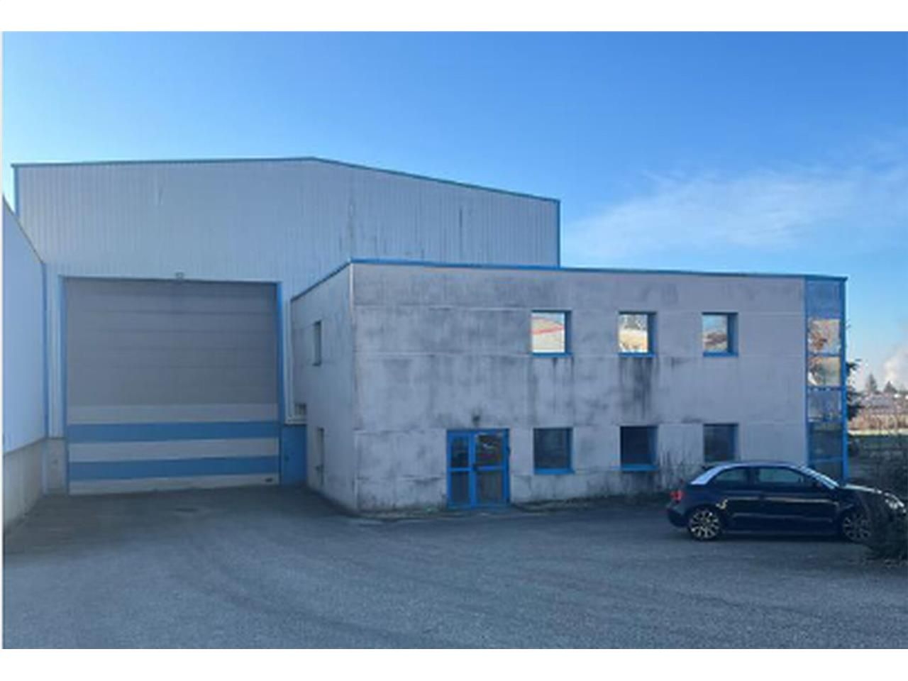 Savills propose à la location des locaux d'activi