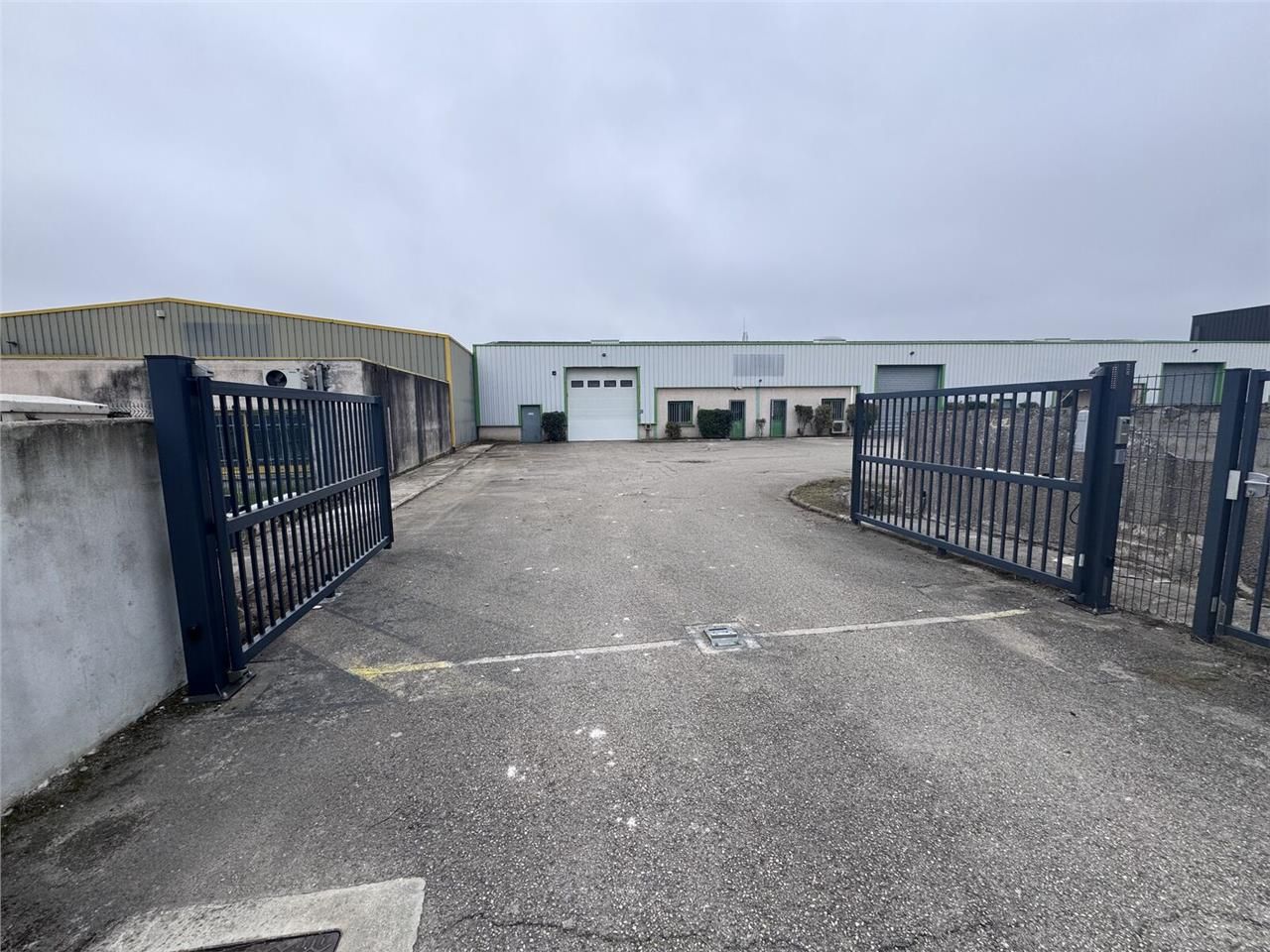 Savills vous propose une opportunité rare : un bâ