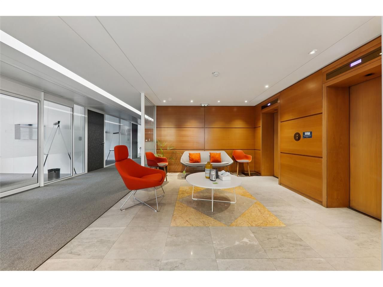 Savills vous propose 495 m² de bureaux dans un be