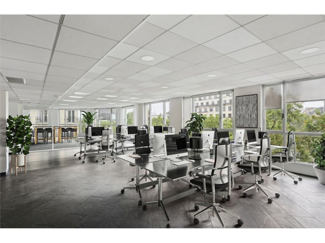 SAVILLS vous propose 510 m² de bureaux idéalement