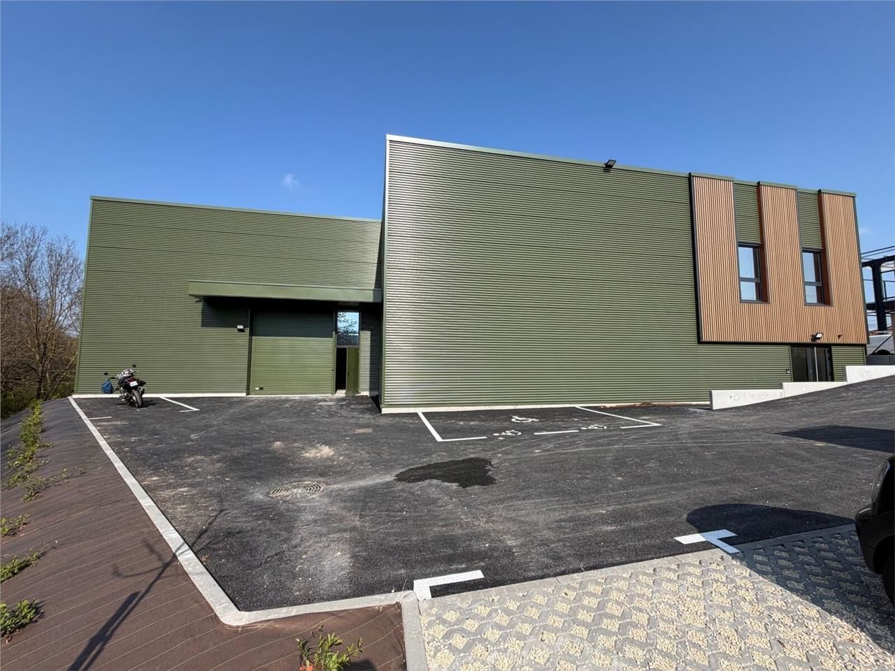 Savills Lyon vous propose à la location un bâtime