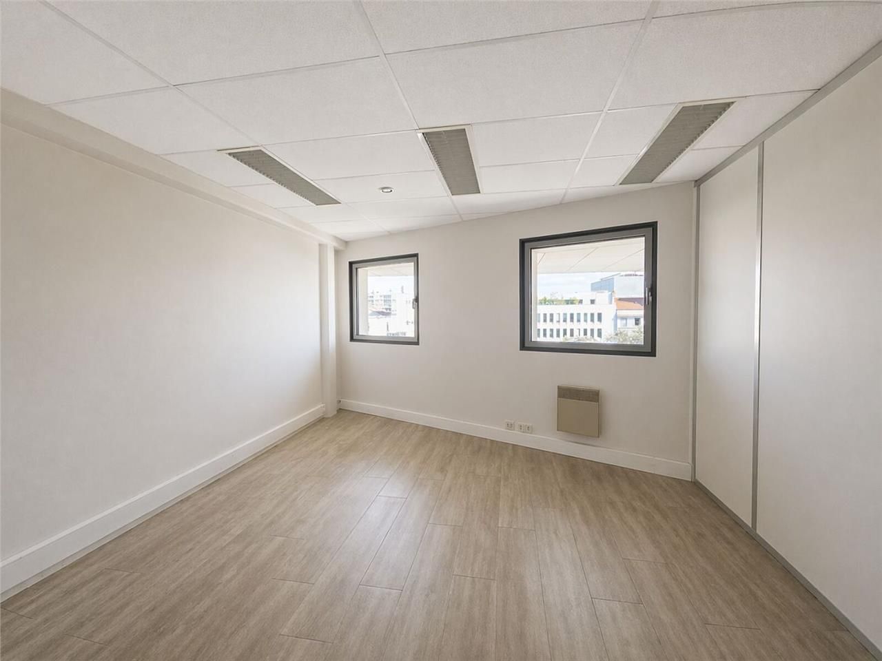 Savills vous propose des bureaux à vendre dans le