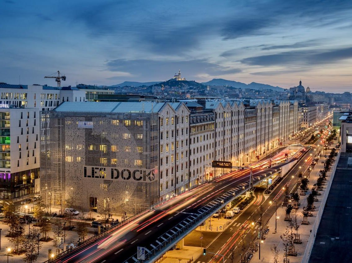 Location Bureaux 479 m² divisibles 13002 Marseille