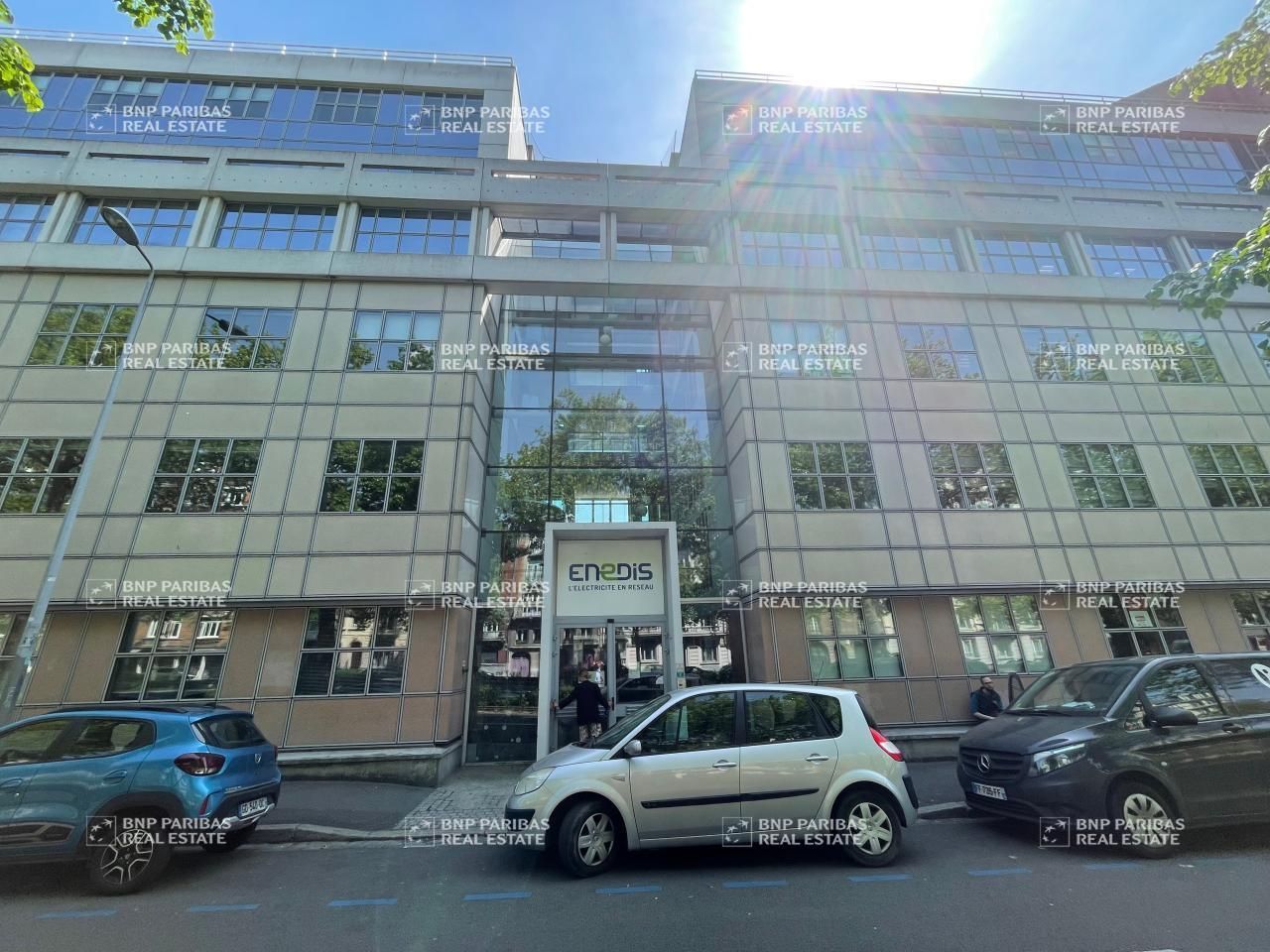 2934.55 m² pour ce bureaux en location à La madeleine
