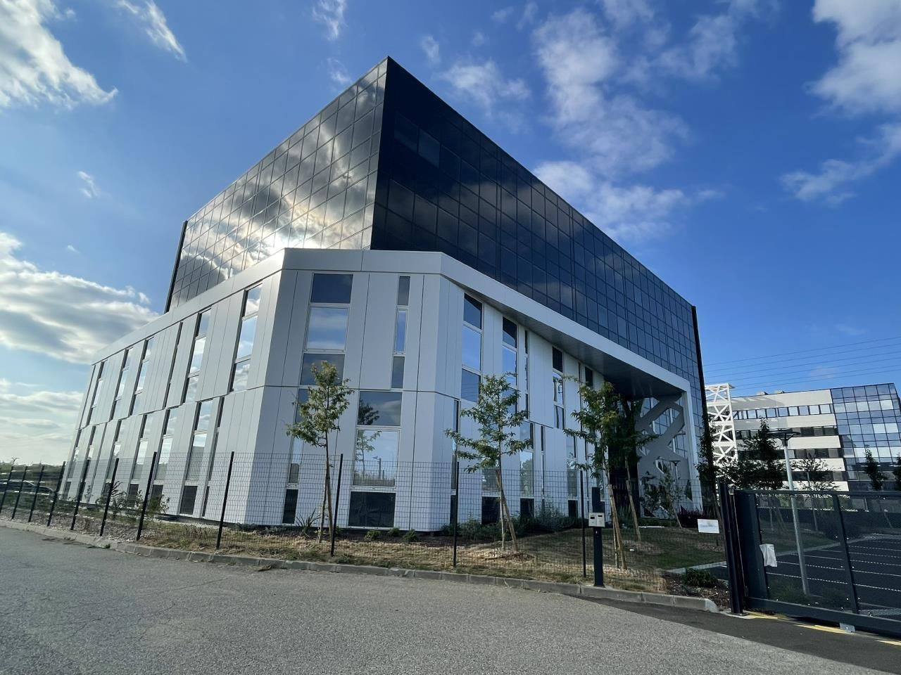 Location Bureaux 4160 m² divisibles 31300 Toulouse