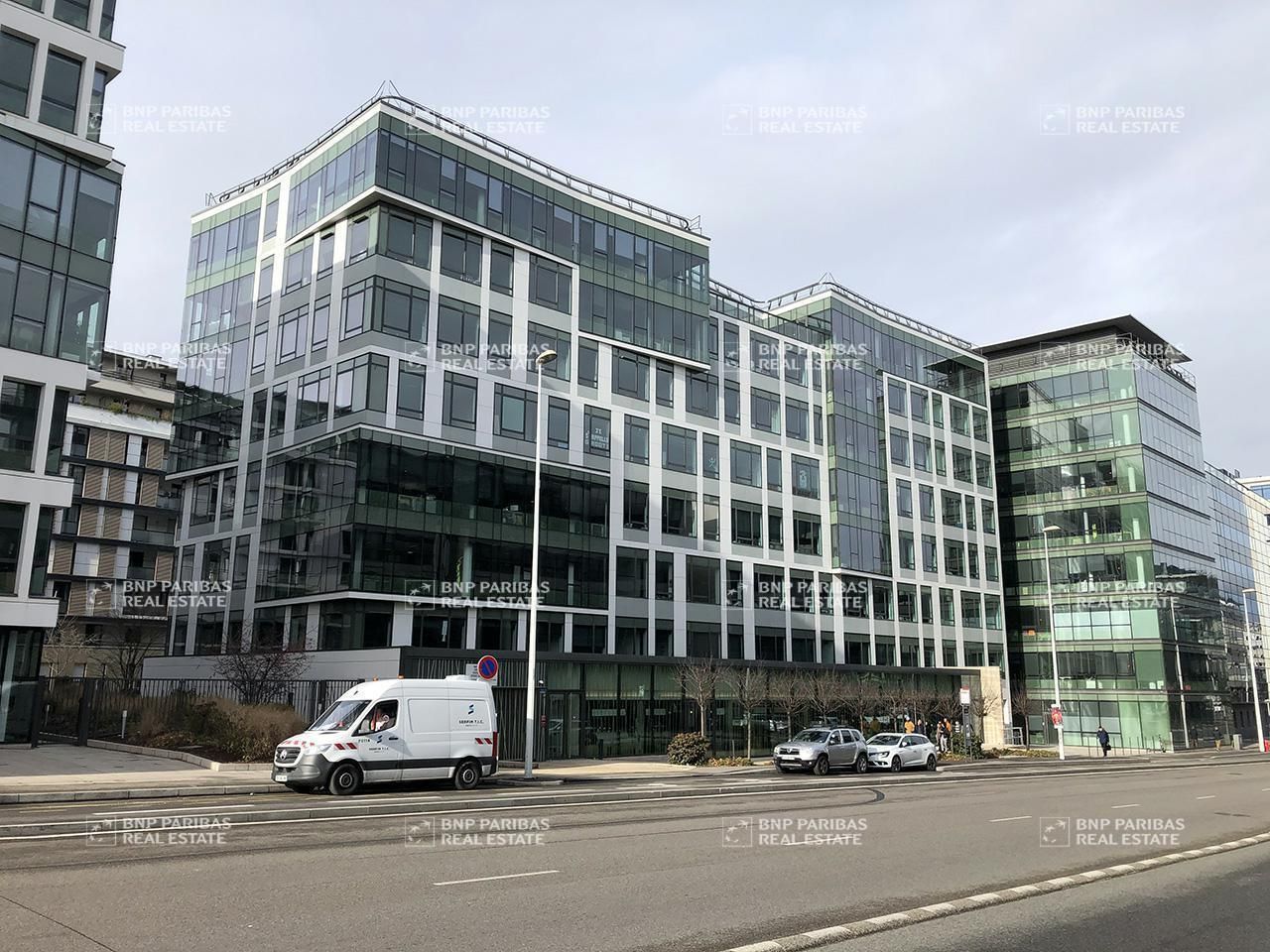 8802 m² pour ce bureaux en location à Lyon