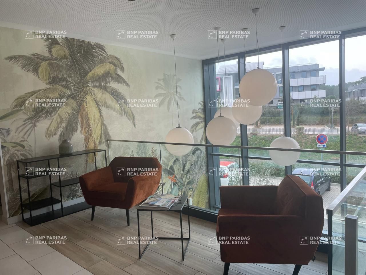 Location Bureaux 330 m² non divisibles 06410 Biot