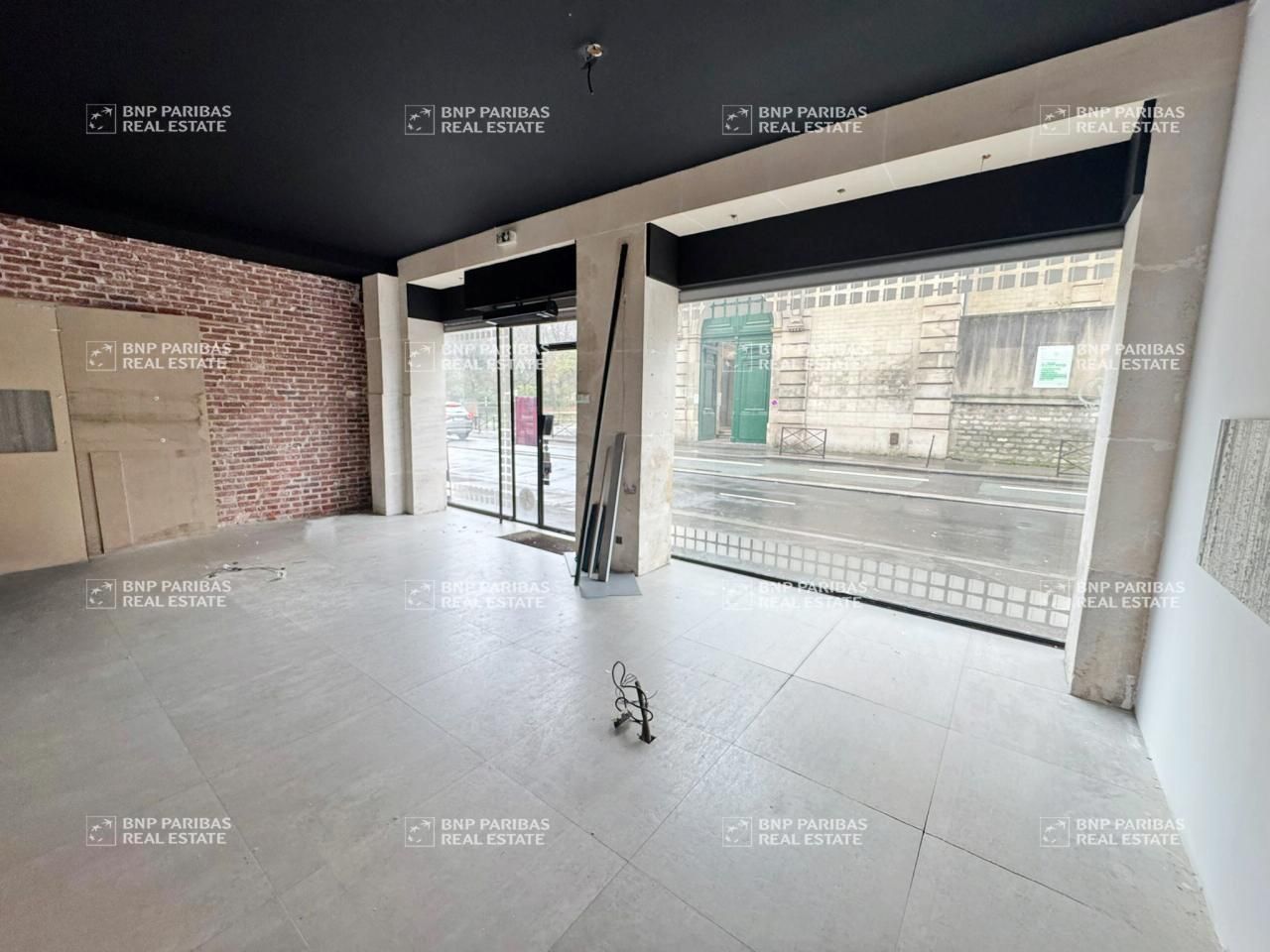 96.27 m² pour ce bureaux en vente à Paris