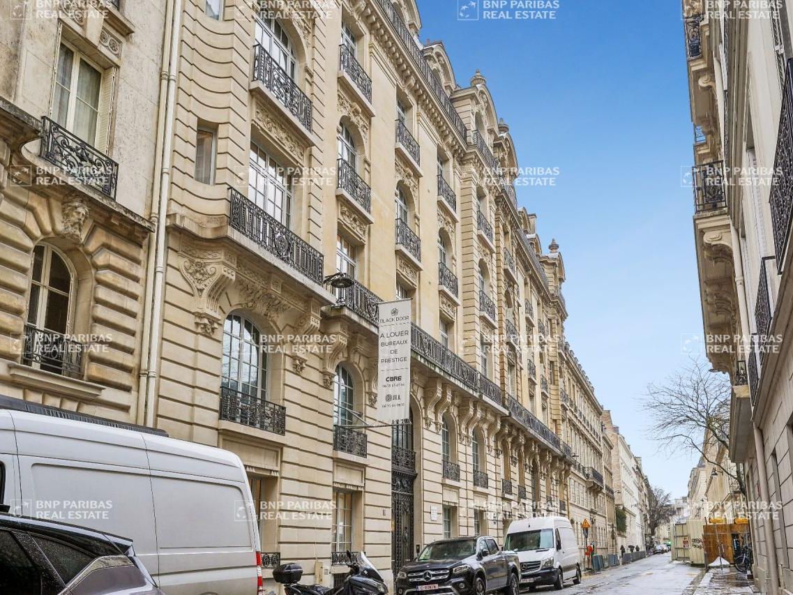 Location Bureaux 1012 m² divisibles 75007 Paris