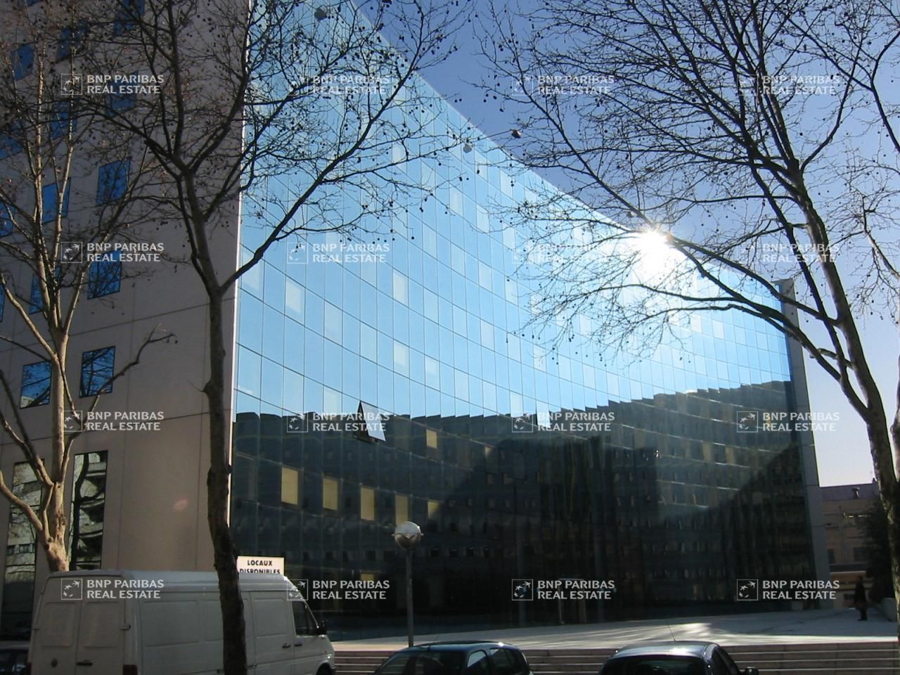 Location Bureaux 2543 m² divisibles 69100 Villeurbanne