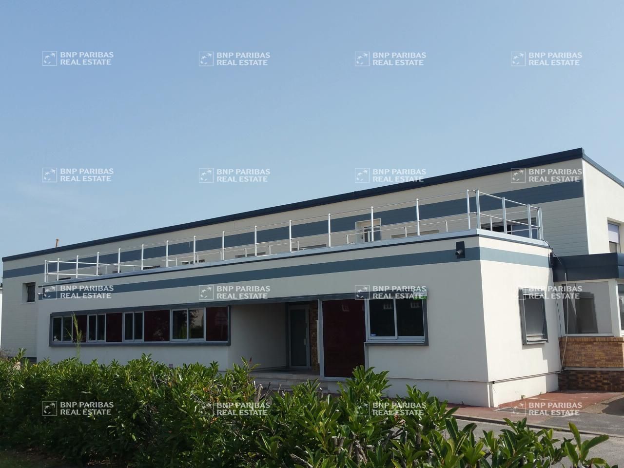 96 m² pour ce bureaux en location à Saran