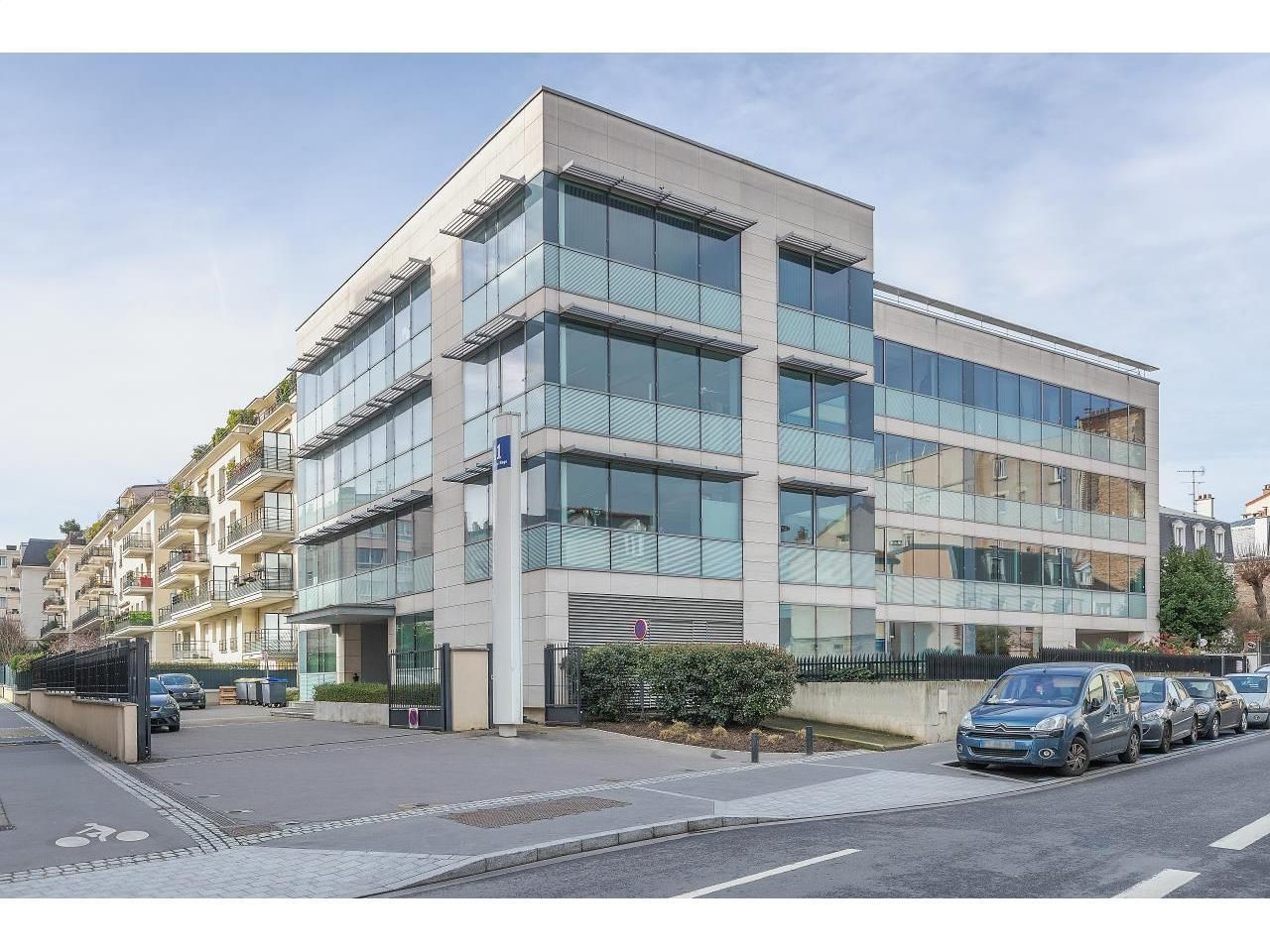 Location Bureaux 2042.8 m² non divisibles 92270 Bois colombes