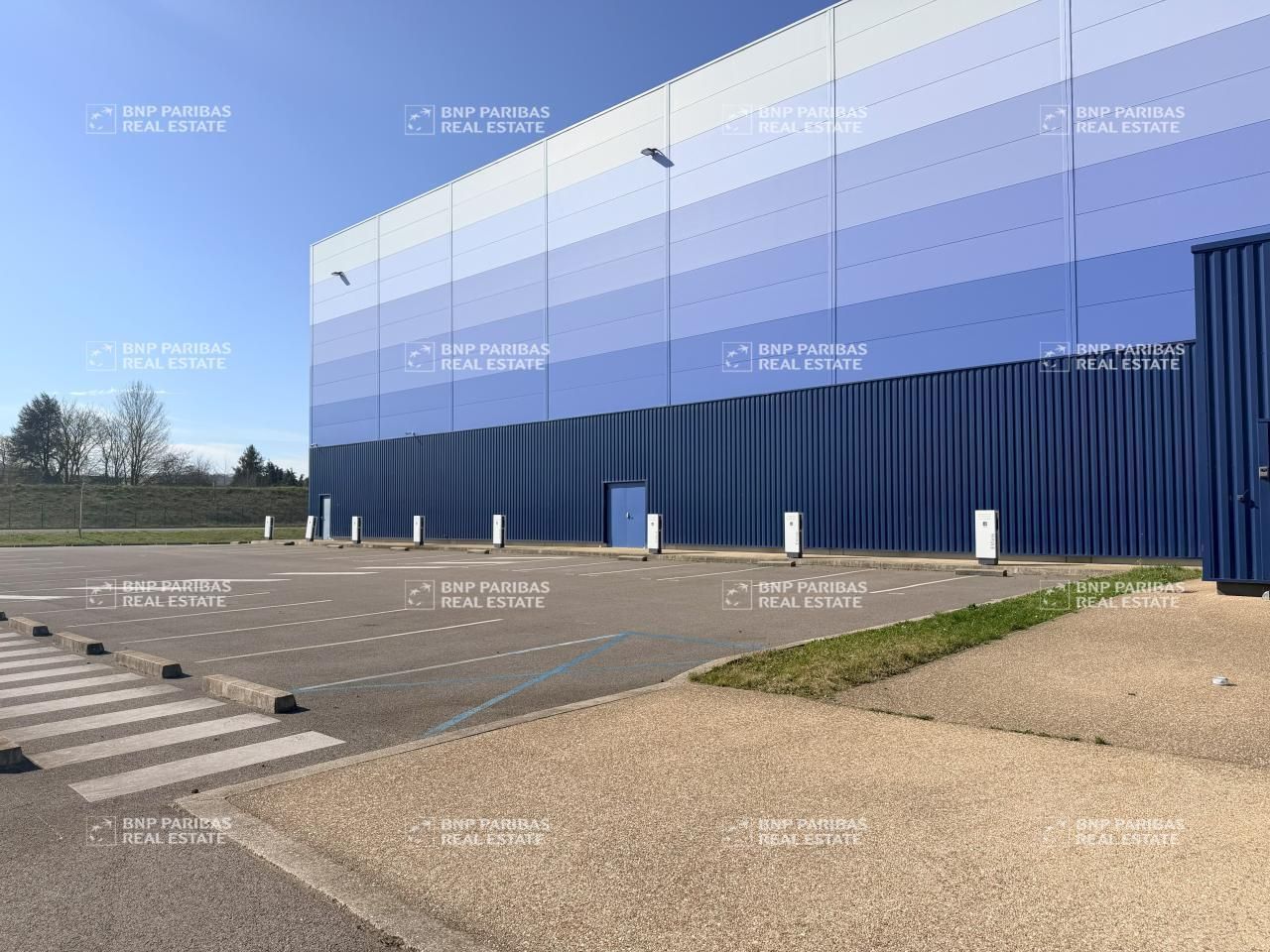 24159 m² pour cetentrepôts classe a en location à Dammartin-en-goële