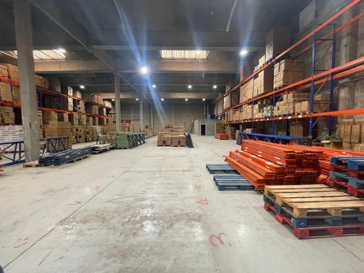 Location PME-PMI 2069 m² non divisibles 95500 Gonesse