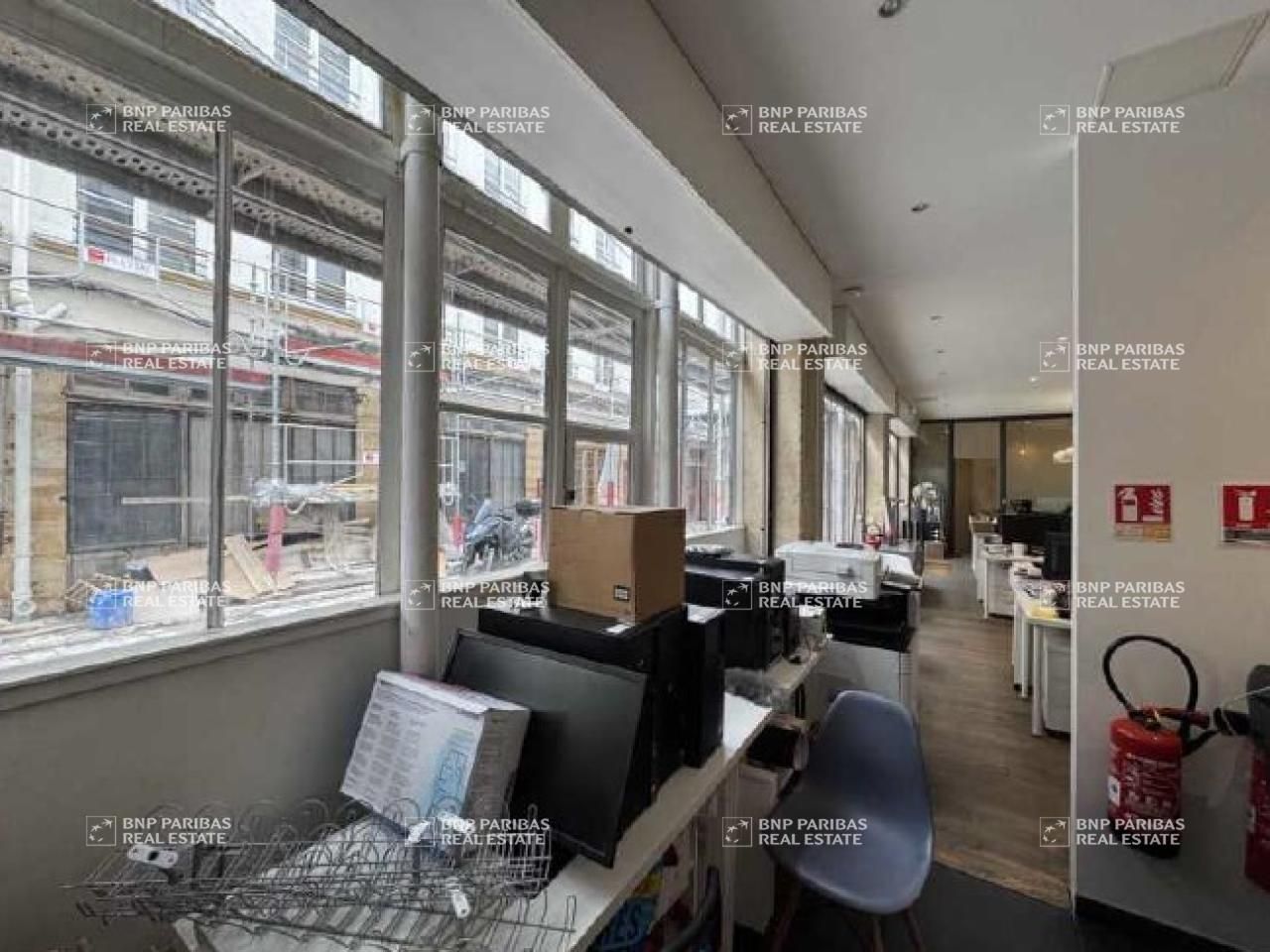 80 m² pour ce bureaux en location à Paris