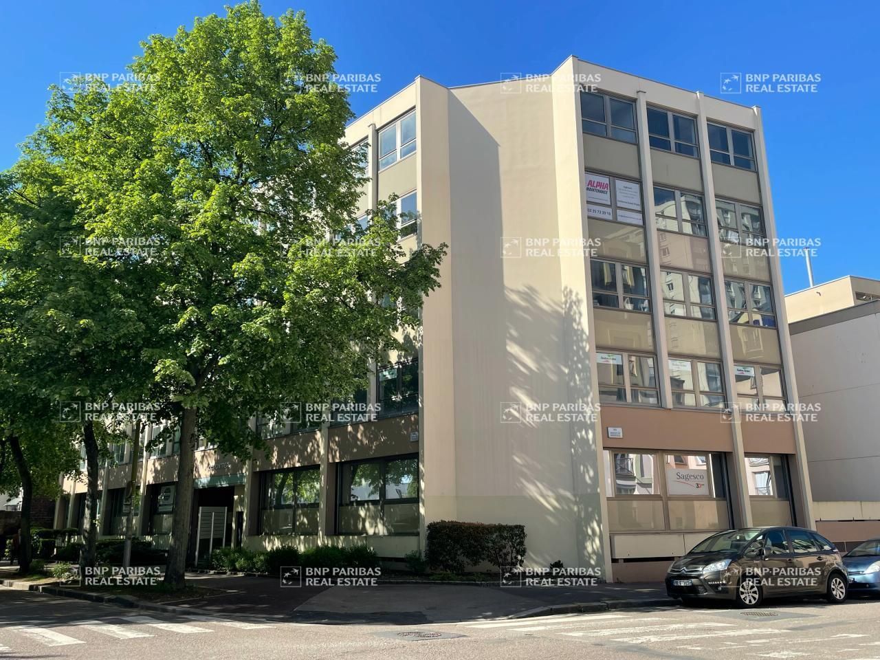 104.2 m² pour ce bureaux en vente à Rouen