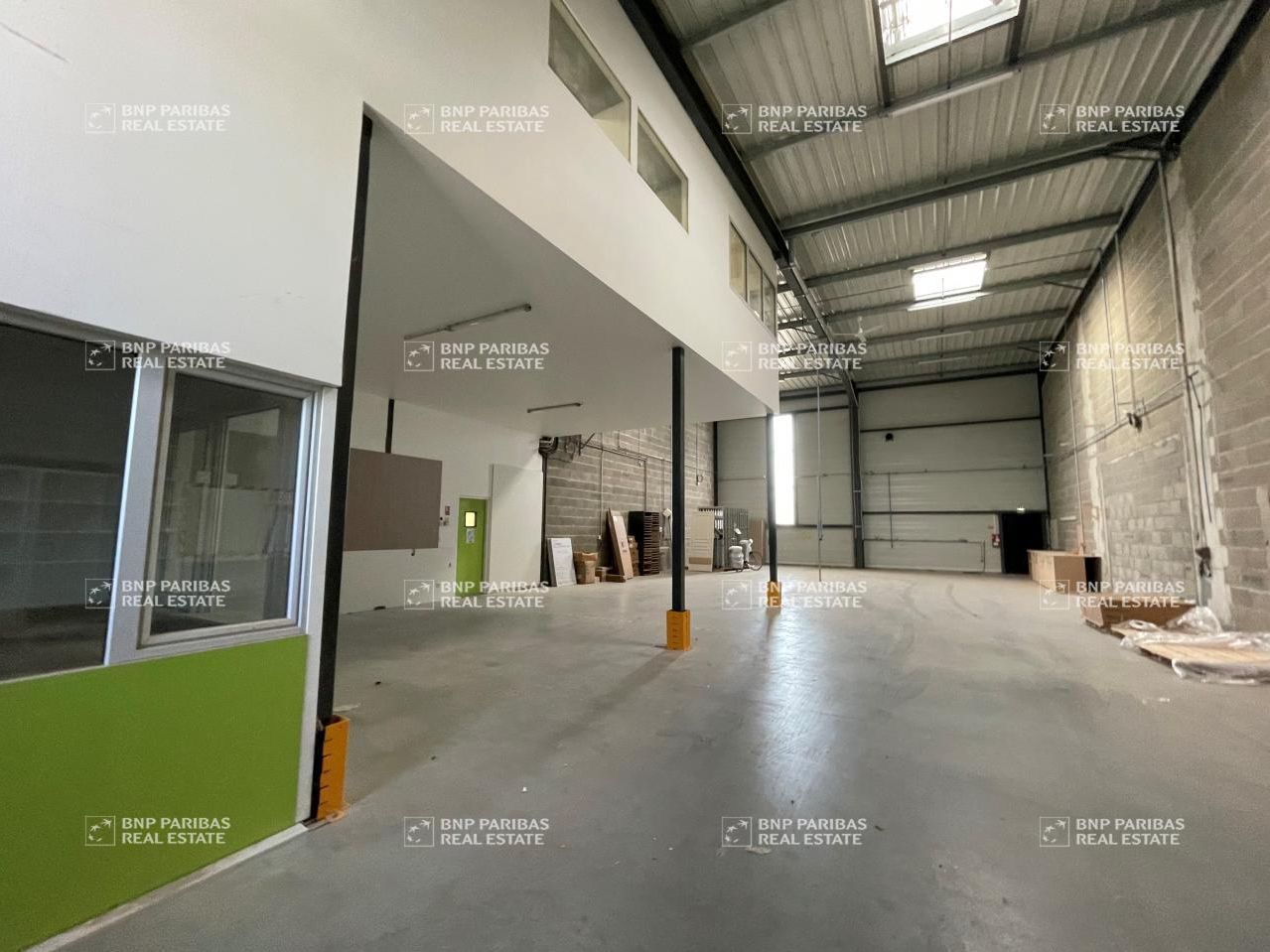 510 m² pour ce activité en vente à Corbas