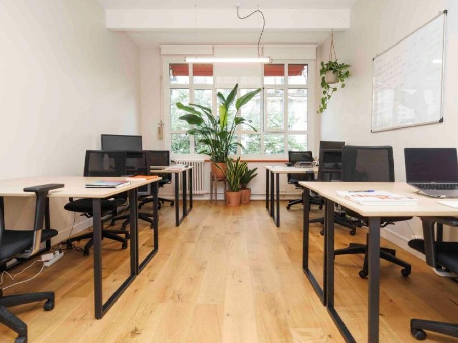 Location Bureaux 835.5 m² divisibles 75011 Paris