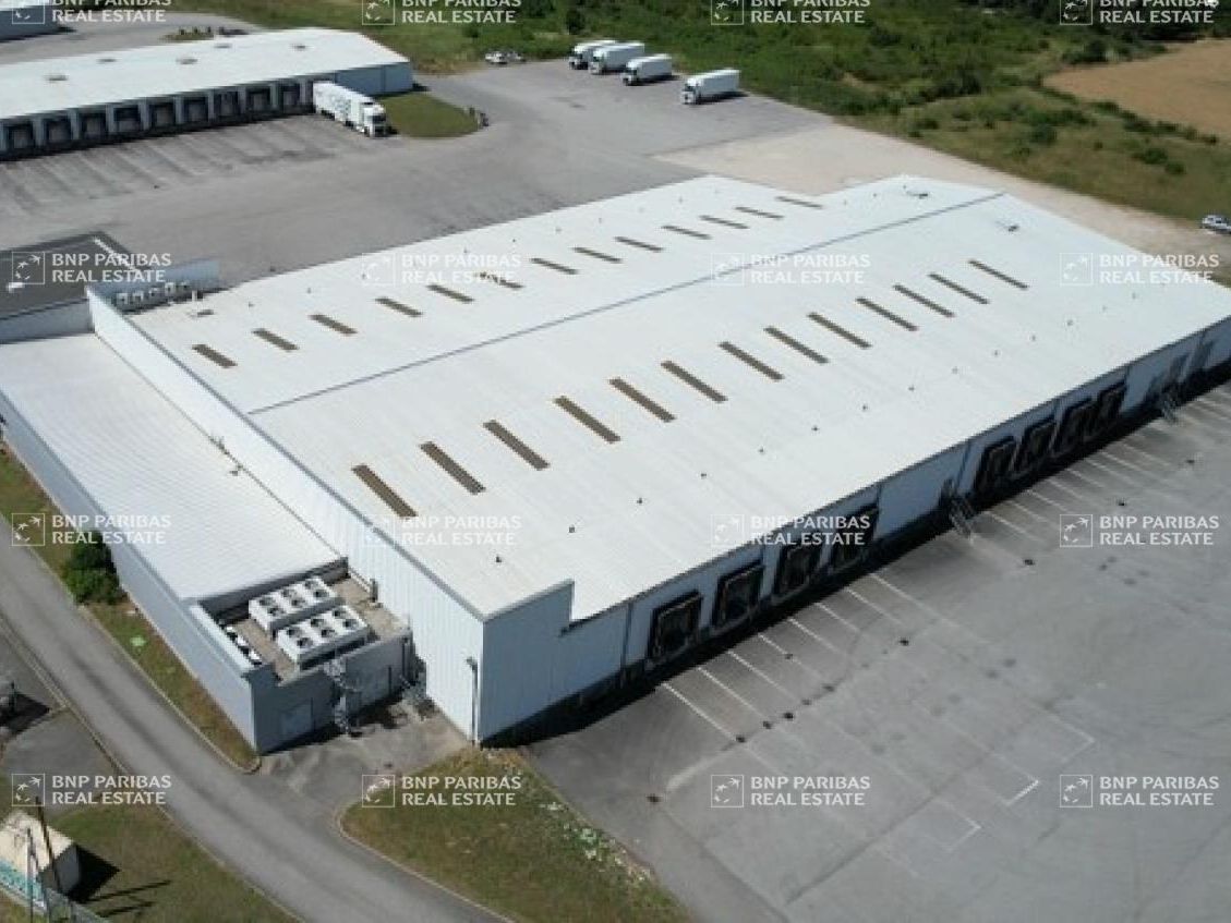 Location Entrepôts classe C 4892 m² non divisibles 26760 Montéléger