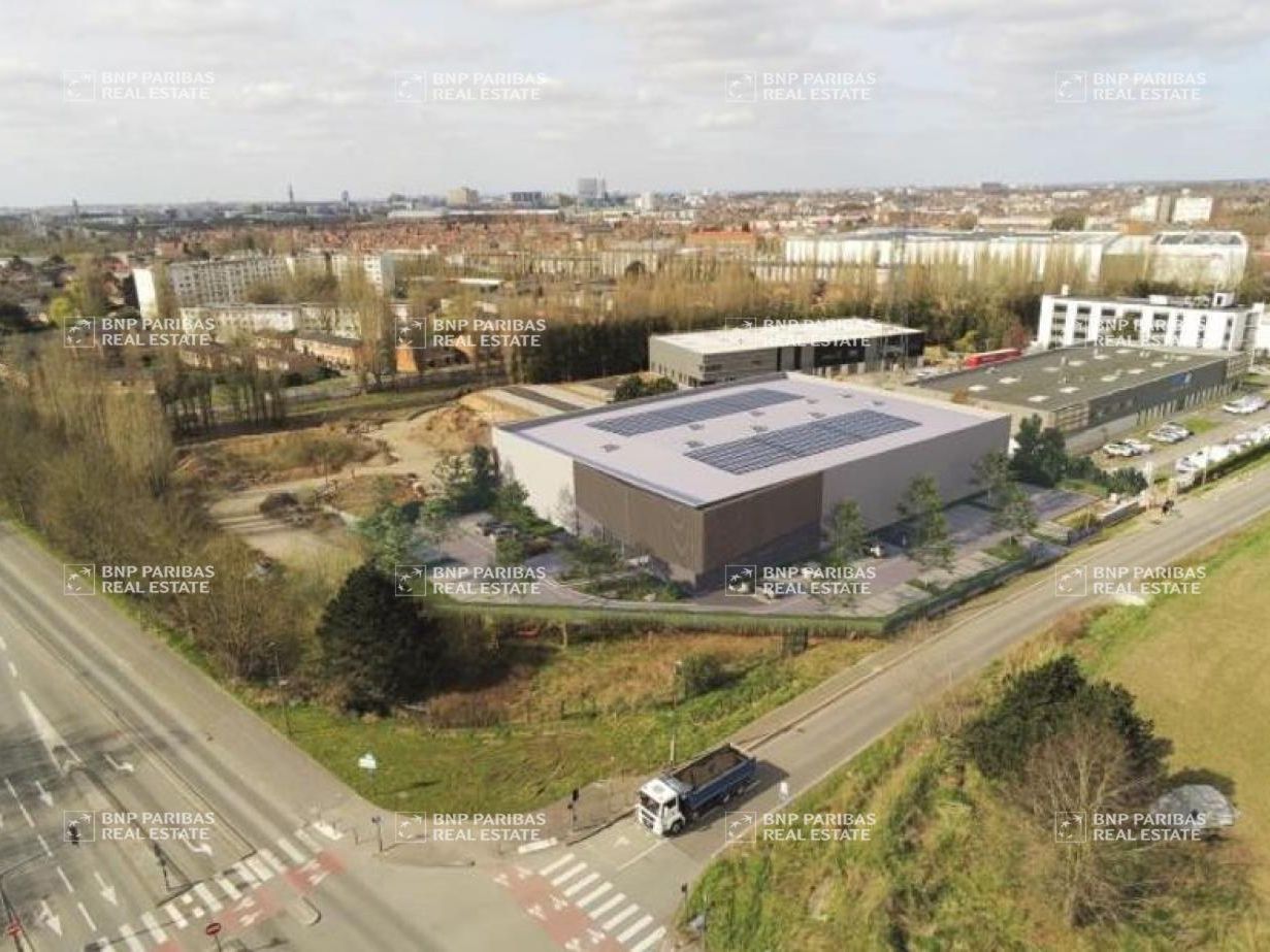 706 m² pour ce activité en location à Lille