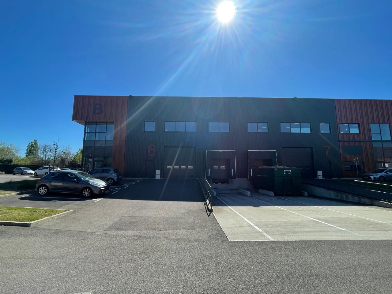 1527 m² pour ce pme-pmi en location à Saint-ouen-l'aumône