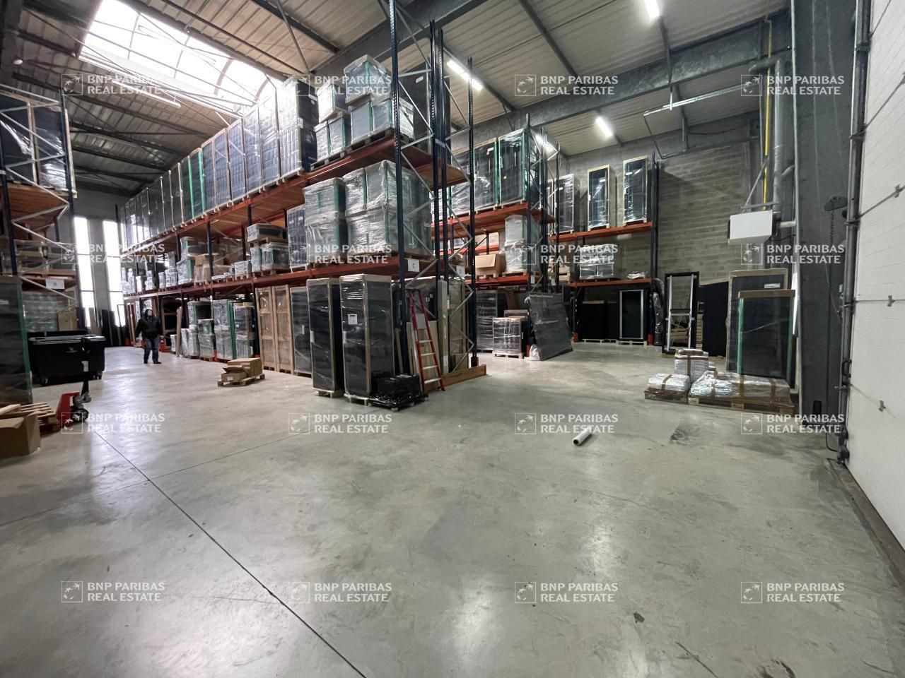 Location PME-PMI 2795 m² non divisibles 77700 Serris