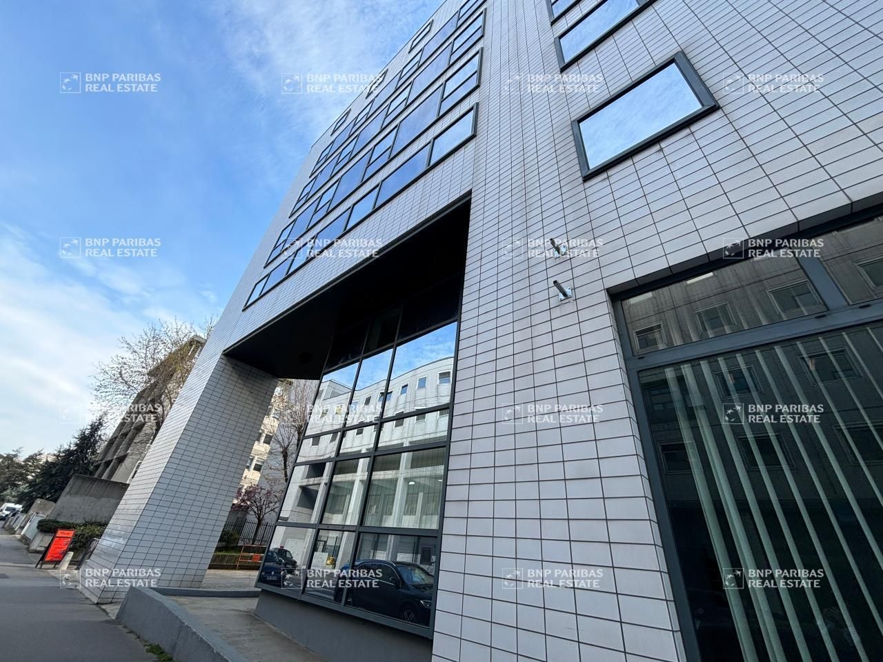 77 m² pour ce bureaux en location à Lyon