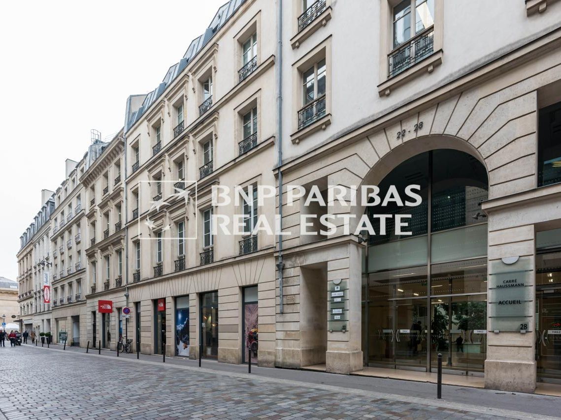 3216 m² pour ce bureaux en location à Paris