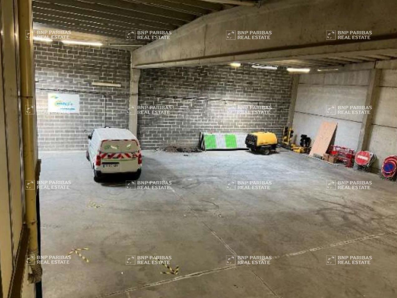 500 m² pour ce activité en location à Fretin