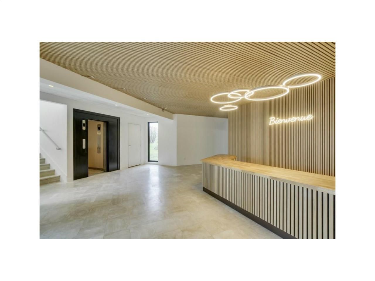 Location Bureaux 3621.8 m² divisibles 78180 Montigny le bretonneux