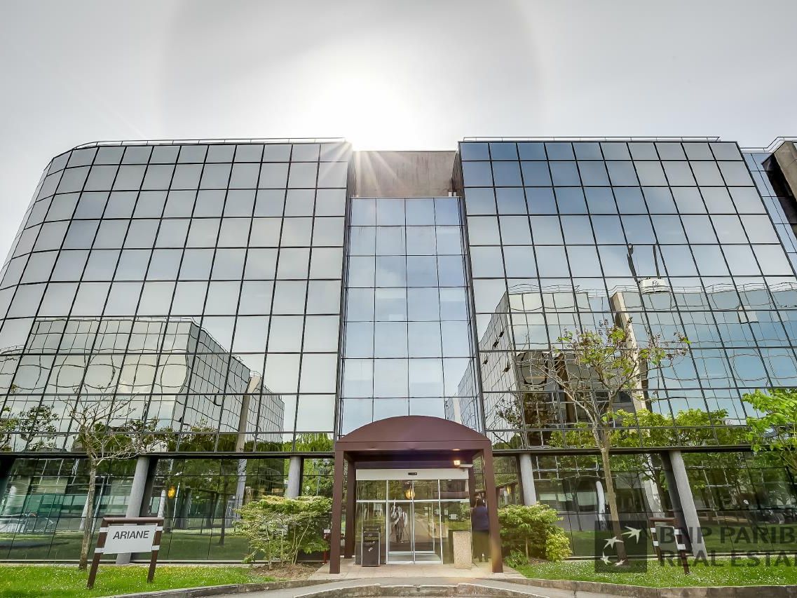 4284 m² pour ce bureaux en location à Vélizy-villacoublay