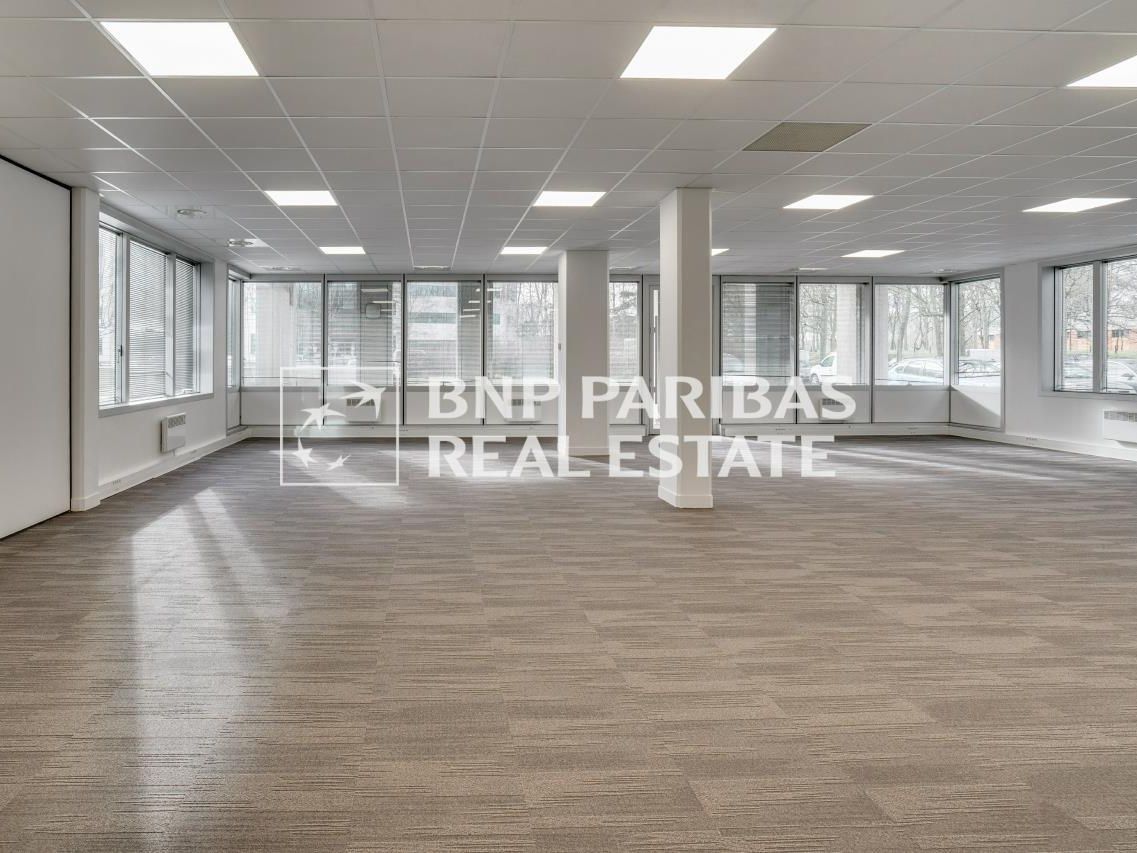 Vente Bureaux 1588.2 m² divisibles 93420 Villepinte