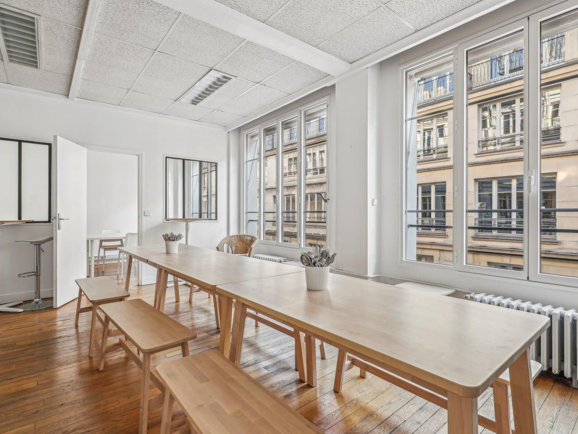 96 m² pour ce bureaux en location à Paris