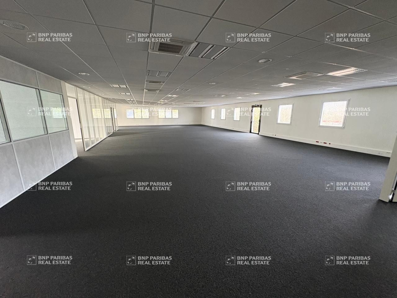 Location Bureaux 768 m² divisibles 44800 Saint-herblain