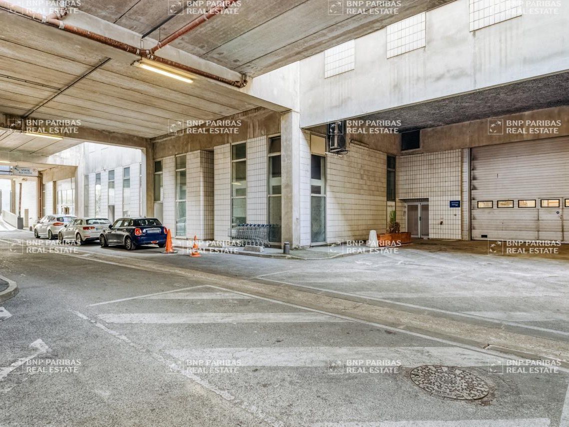 596 m² pour ce pme-pmi en location à Ivry-sur-seine