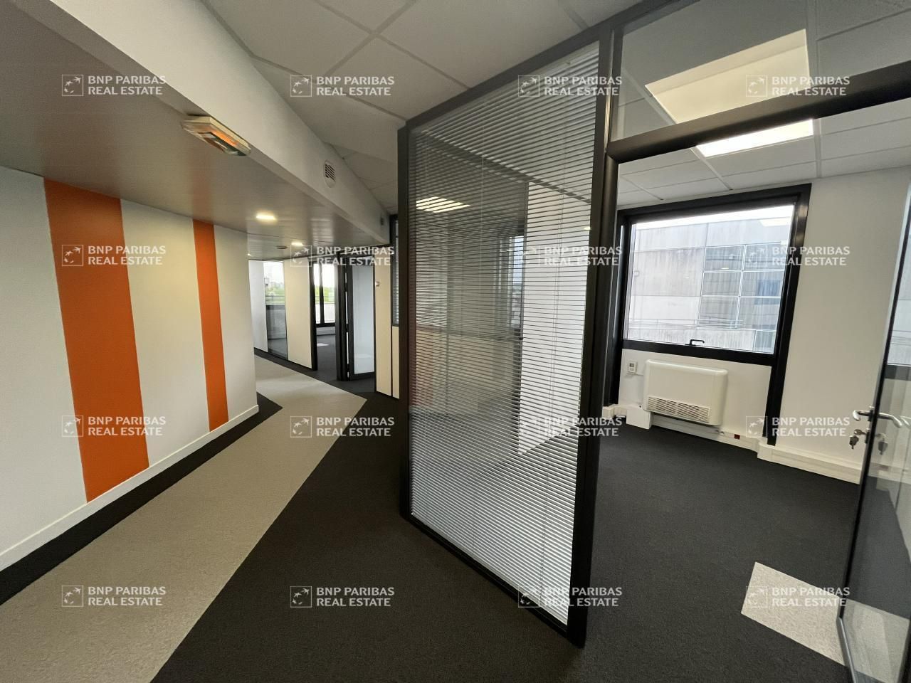 652 m² pour ce bureaux en vente à Guyancourt