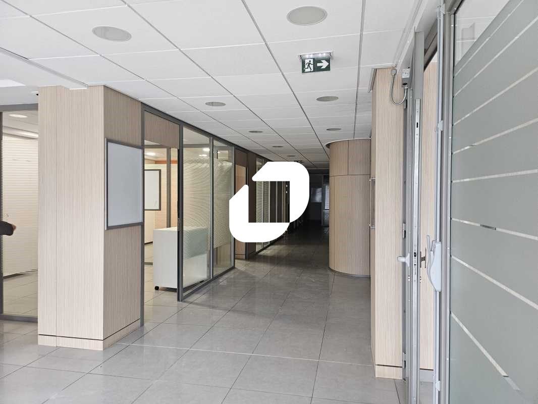 IMMPROVE vous propose à la vente ce local à doubl