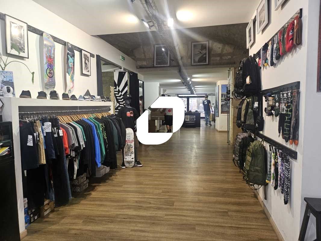 IMMPROVE Vous propose à la location ce local comm