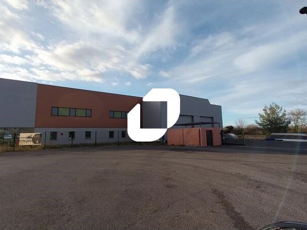 Bureaux de 430 m² non divisibles à Louer à FABREG