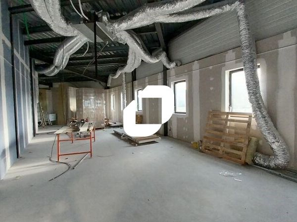 Bureaux de 430 m² non divisibles à Louer à FABREG