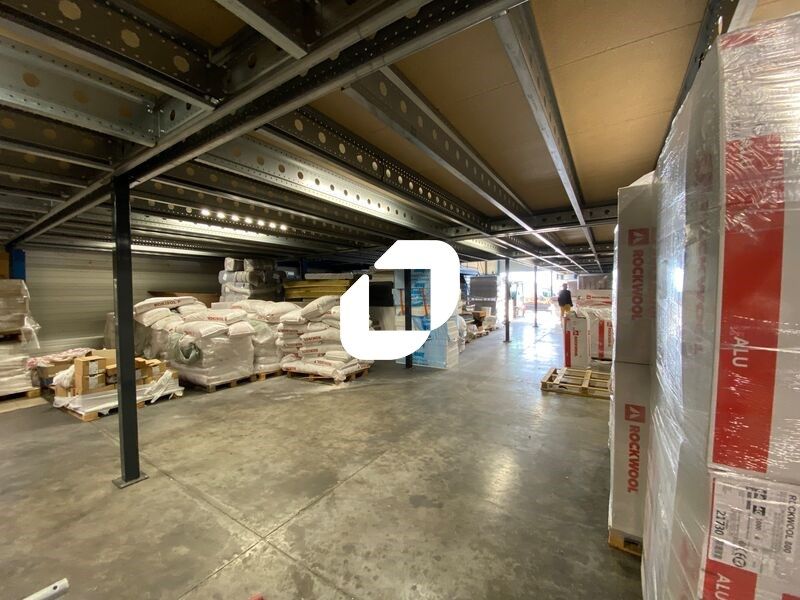 Situé au coeur de la dynamique zone d'activités d