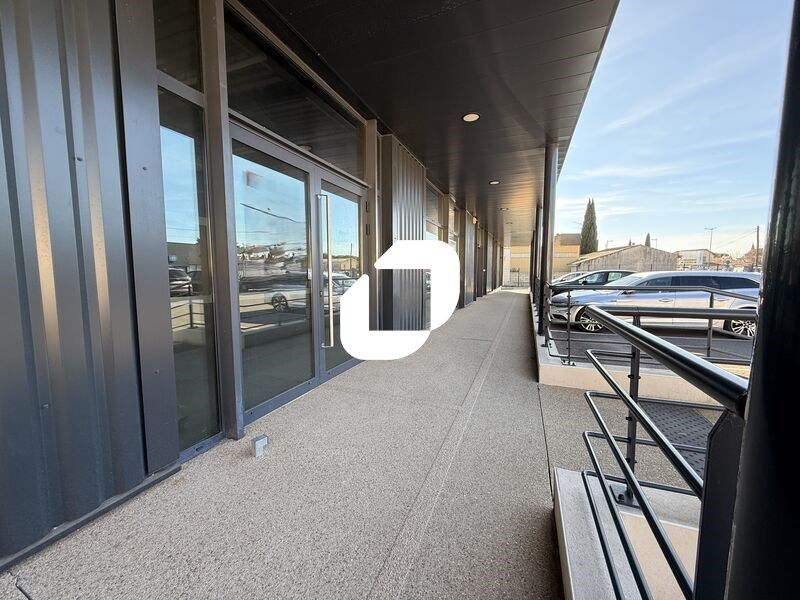 À Lunel, IMMPROVE vous propose un espace commerci