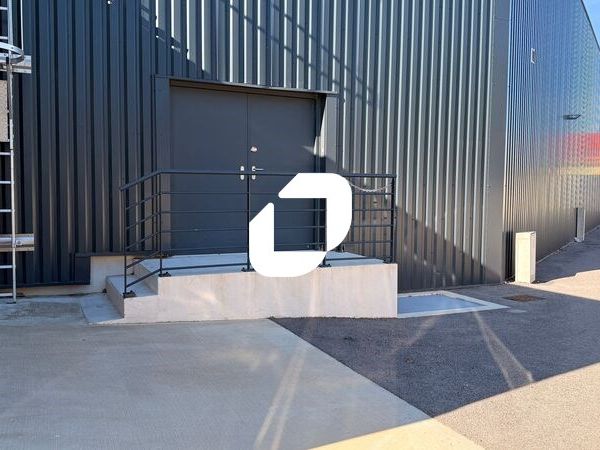 À Lunel, IMMPROVE vous propose un espace commerci