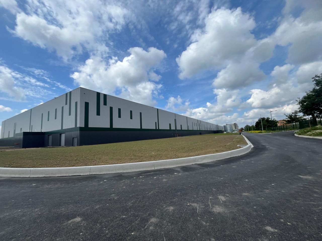 33865 m² pour cetentrepôts classe a en location à Billy-berclau