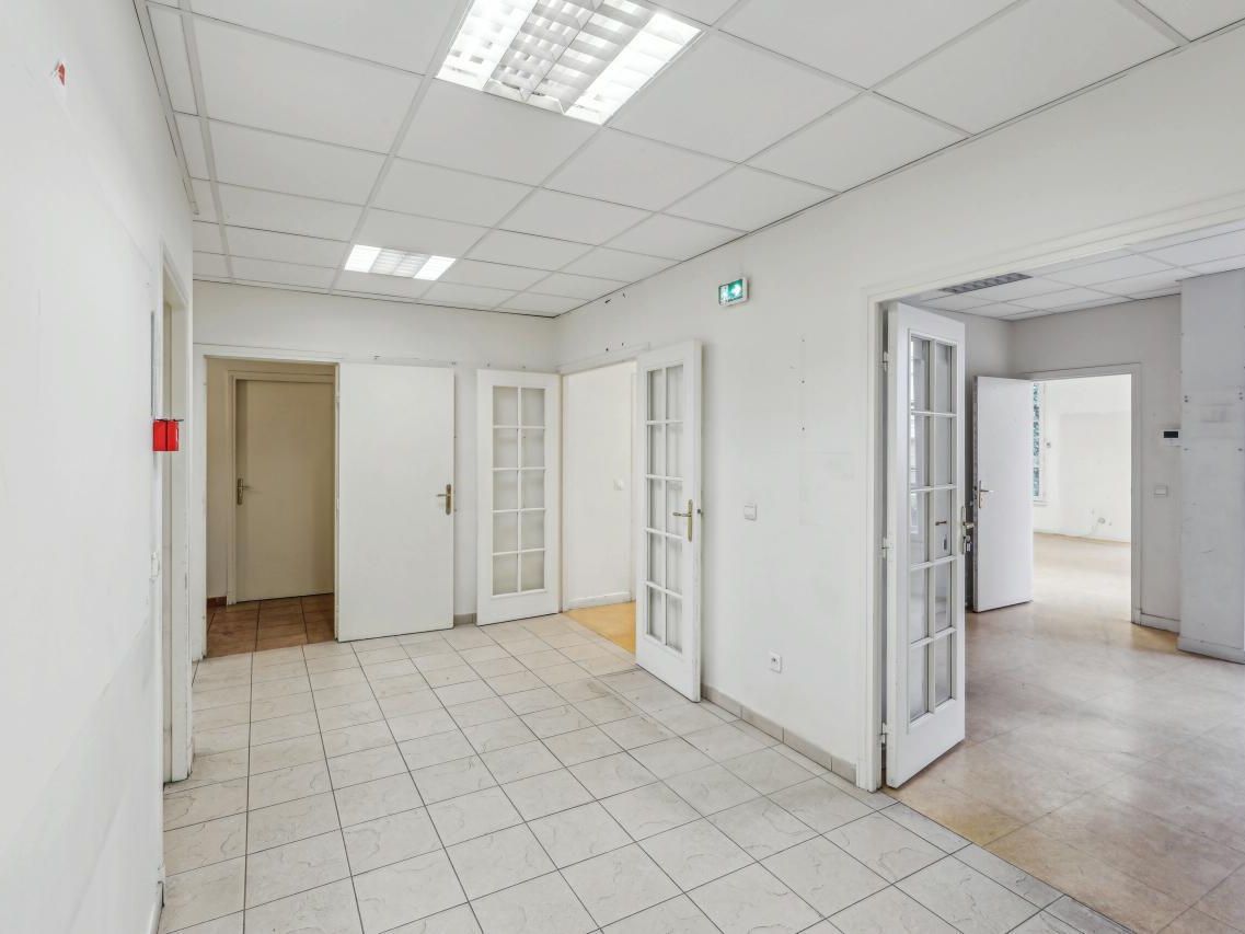 153 m² pour ce bureaux en location à Paris