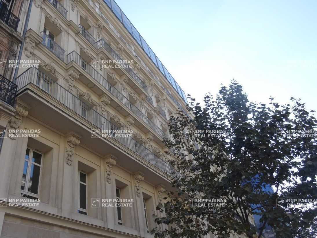 250 m² pour ce bureaux en location à Marseille